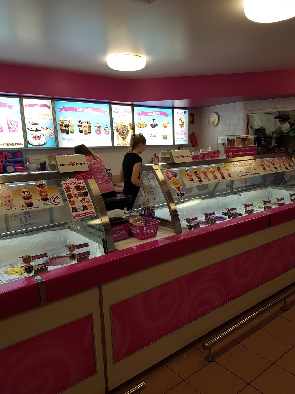 Baskin-Robbins | store | 5/801 Ruthven St, Kearneys Spring QLD 4350, Australia | 0746355007 OR +61 7 4635 5007