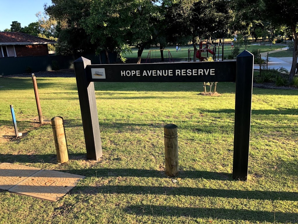 Hope Avenue Reserve | park | 27 Hope Ave, Salter Point WA 6152, Australia