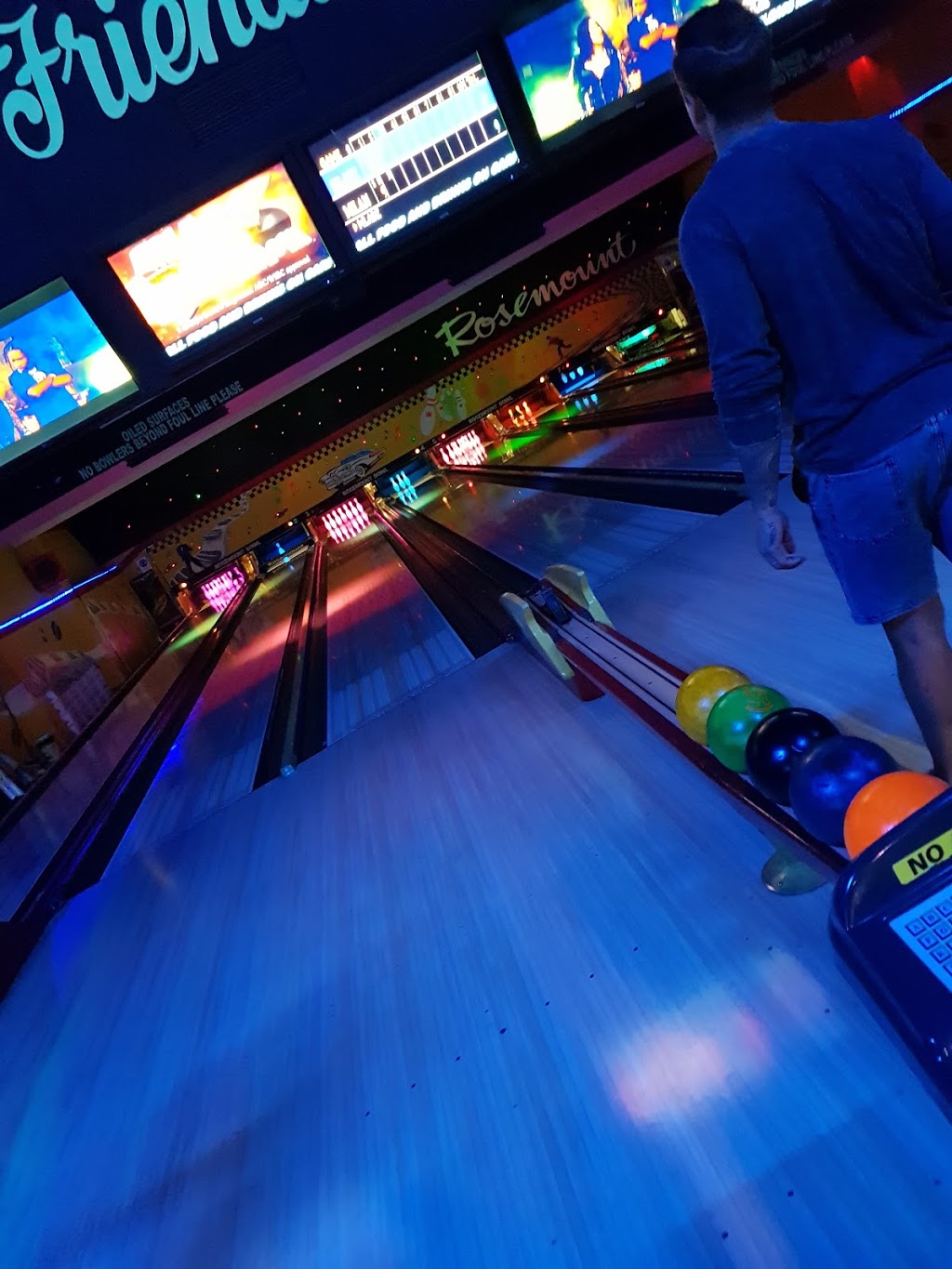 Rosemount Bowl | bowling alley | 464 Fitzgerald St, North Perth WA 6006, Australia | 0893287246 OR +61 8 9328 7246