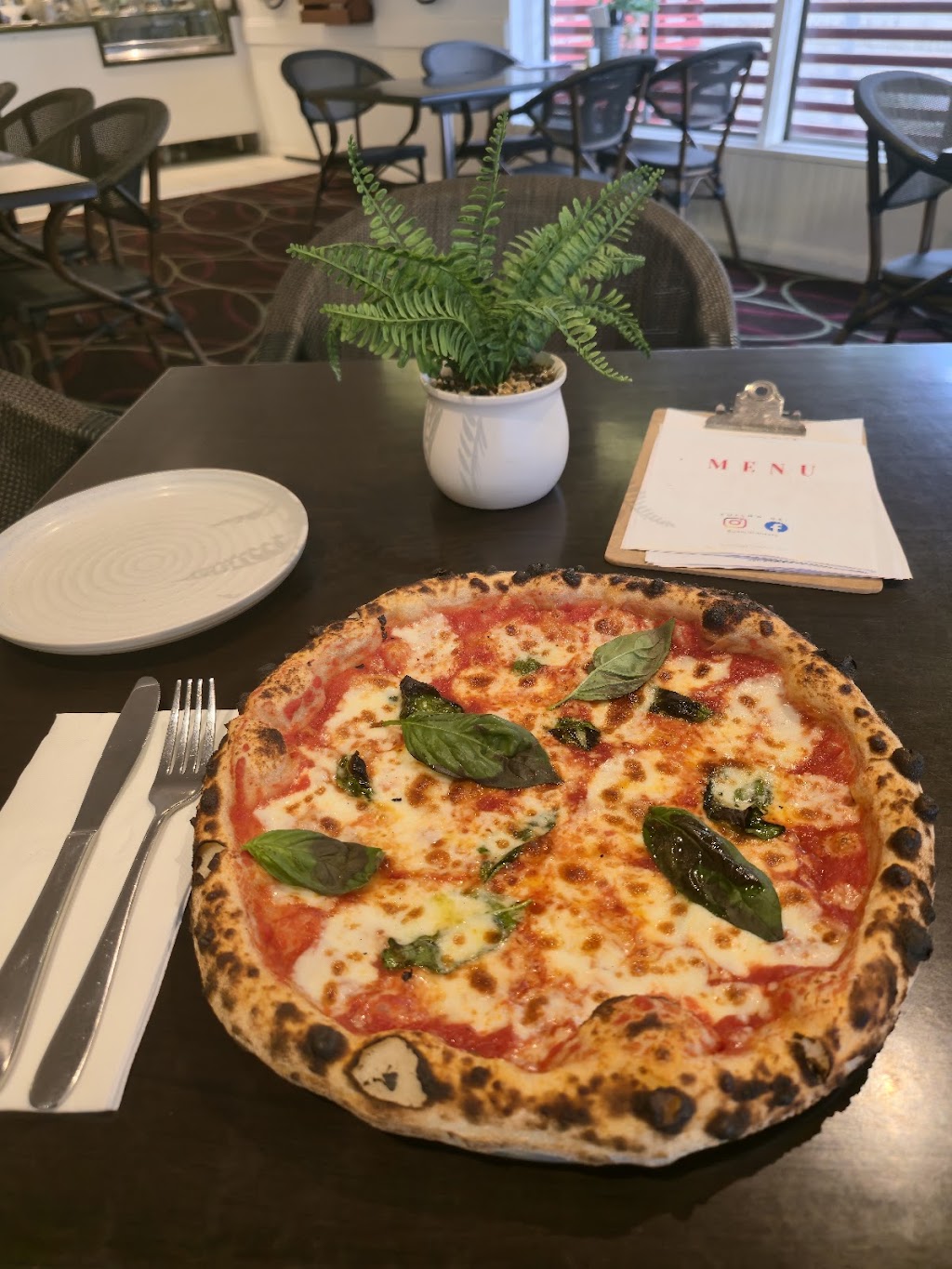 Gino Palm beach | 1087 Barrenjoey Rd, Palm Beach NSW 2108, Australia | Phone: 0403 872 906