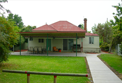 Woodies Cottage | lodging | 56 MacKay St, Cootamundra NSW 2590, Australia | 0419234417 OR +61 419 234 417