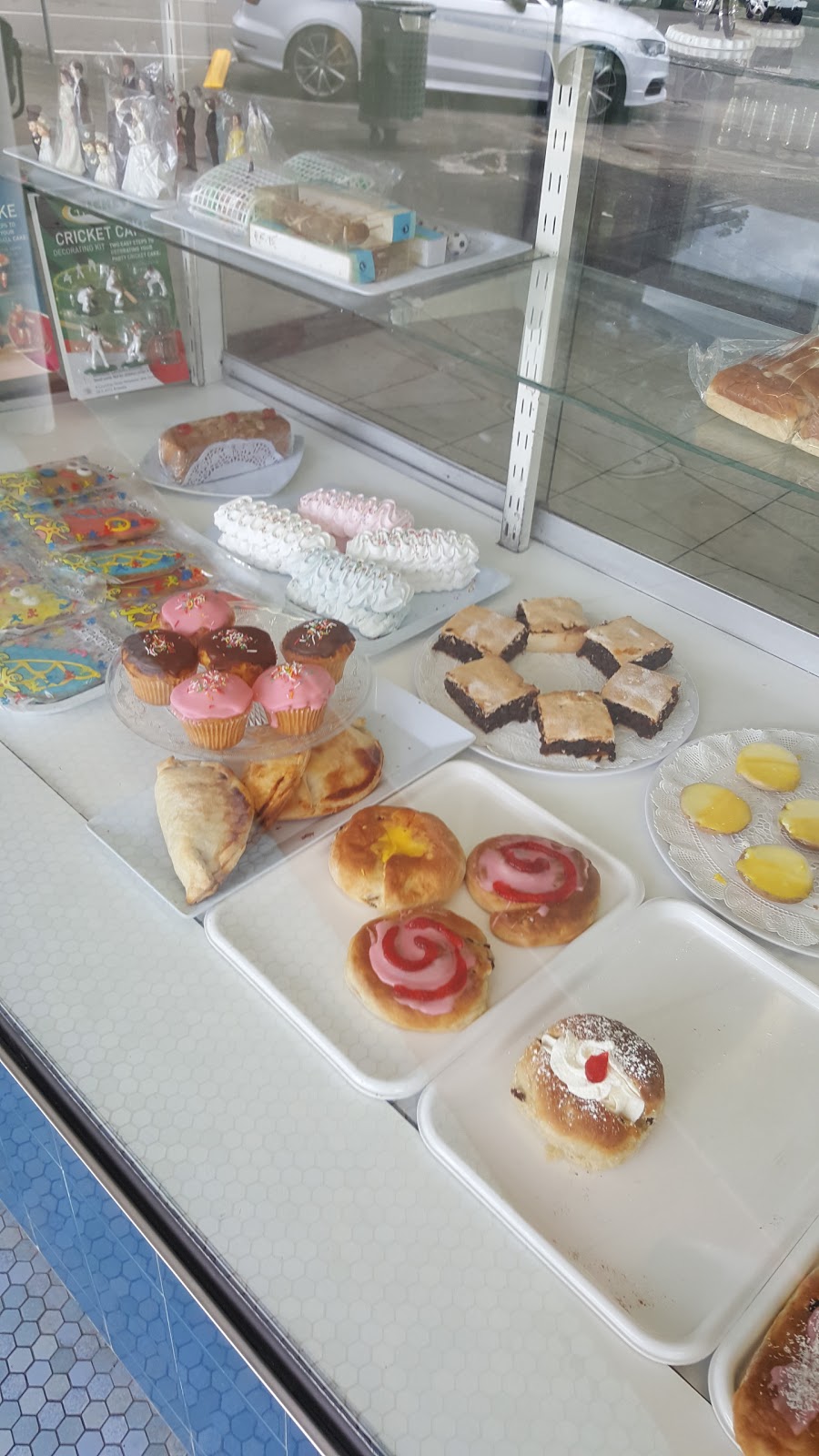 Sugar Plum Cake Shop | bakery | 34 Moore Ave, Lindfield NSW 2070, Australia | 0294168983 OR +61 2 9416 8983