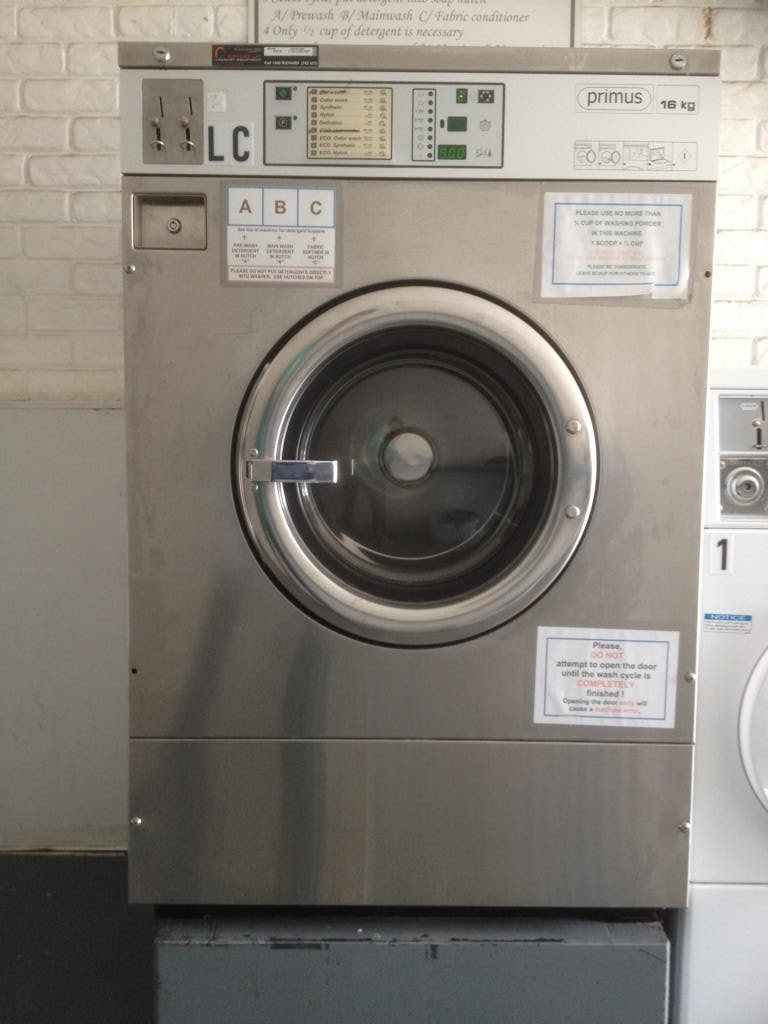 Burpengary Laundromat | laundry | Burpengary Business Centre, 10/33-35 Progress Road, Burpengary QLD 4505, Australia | 0418147948 OR +61 418 147 948
