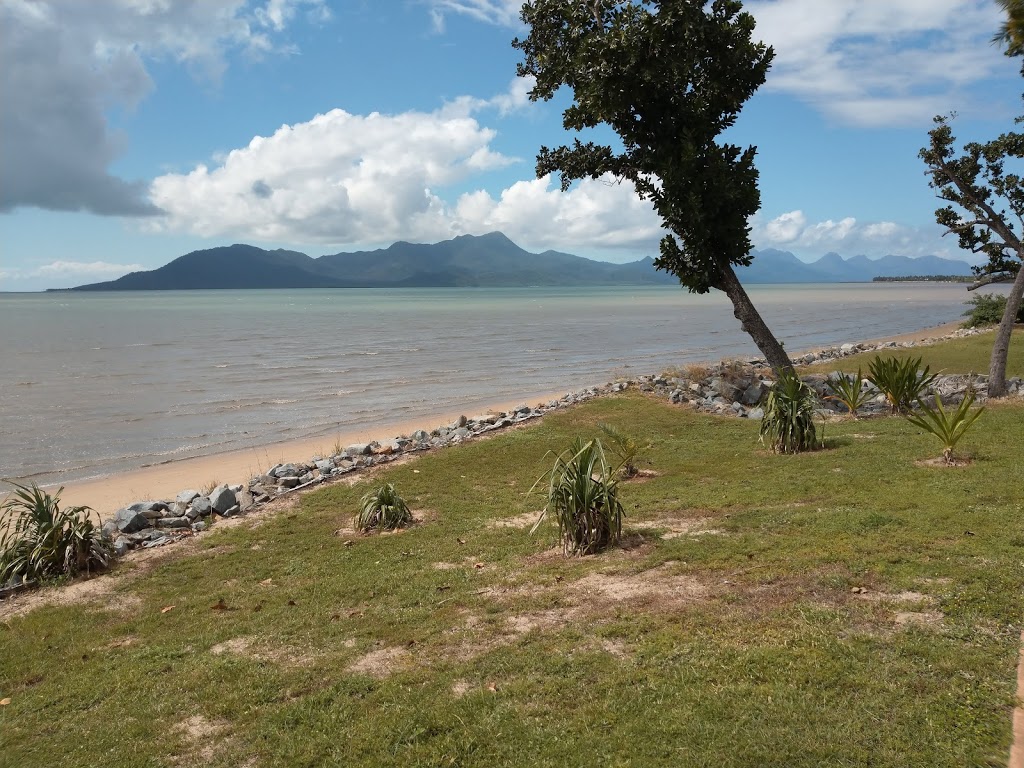 Hinchinbrook Channel Lookout | Victoria St,, Cardwell QLD 4849, Australia | Phone: (07) 4066 8334