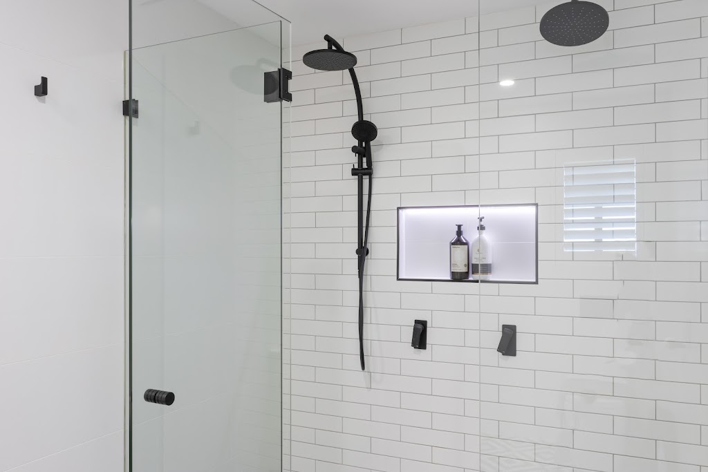 Rengor executive retreat at 5 Rengor Close | Rengor Cl, Belmont North NSW 2280, Australia | Phone: 0414 933 377