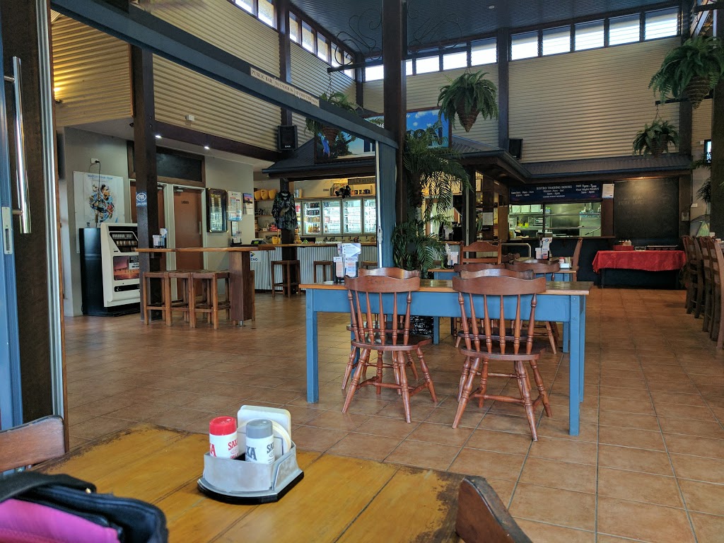 Tully Heads Tavern | 25 Tully Heads Rd, Tully Heads QLD 4854, Australia | Phone: (07) 4066 9350