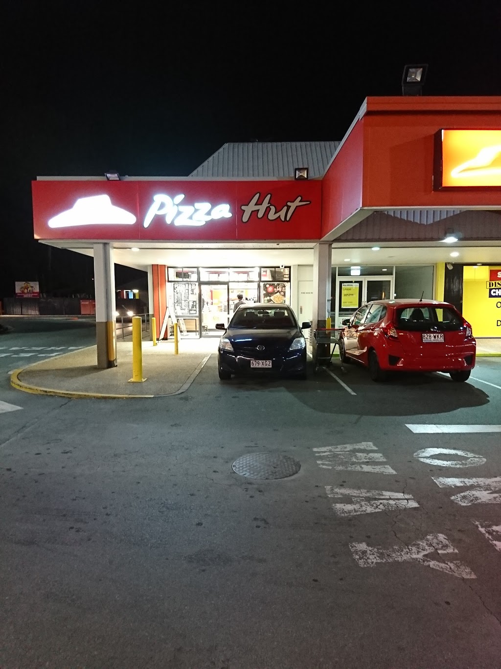 Pizza Hut Waterford West | Shop 29 Waterford West Shopping Plaza, 917 Kingston Rd, Waterford West QLD 4133, Australia | Phone: 13 11 66