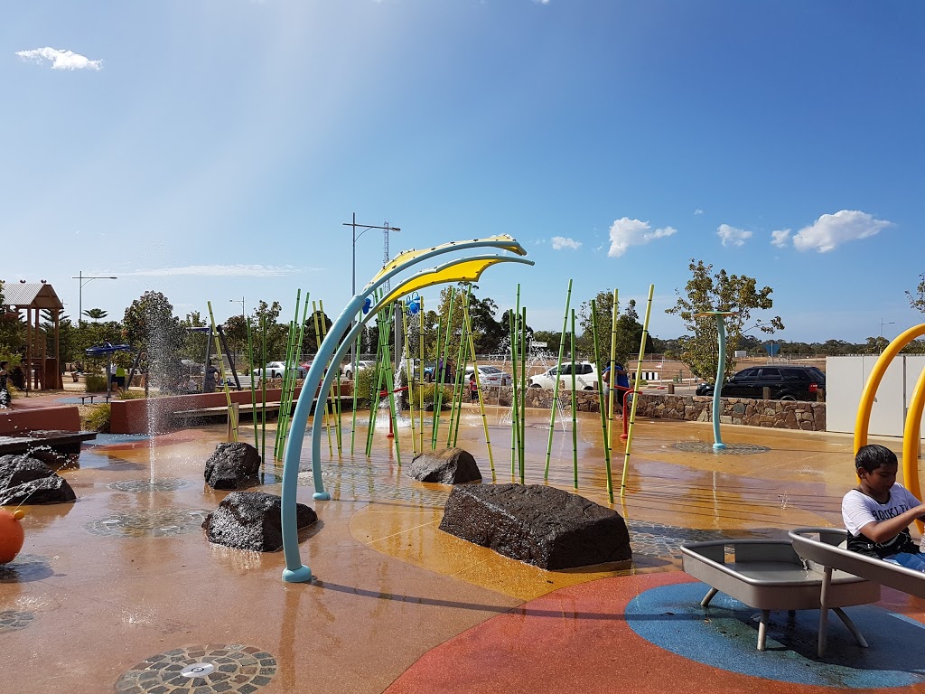 Riverwalk Village Park | amusement park | Newmarket Rd, Werribee VIC 3030, Australia | 0383173478 OR +61 3 8317 3478