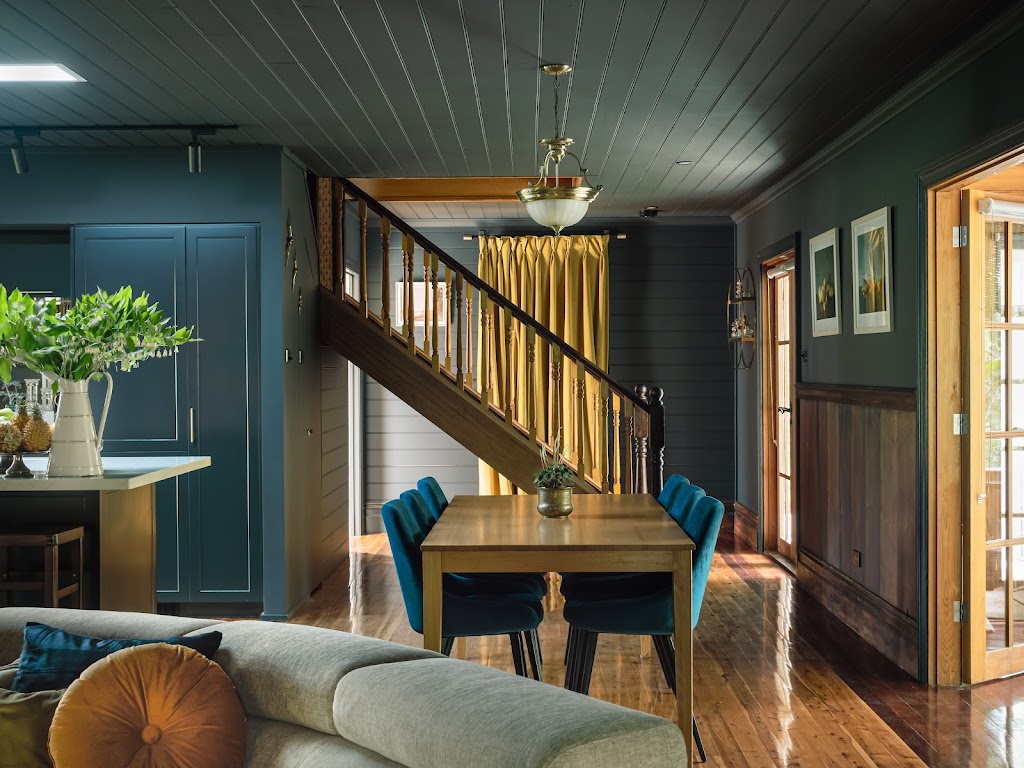 The Cosmopolitan Cottage | Luxury Accommodation | 10 Quarry St, Trentham VIC 3458, Australia | Phone: (03) 5424 1516