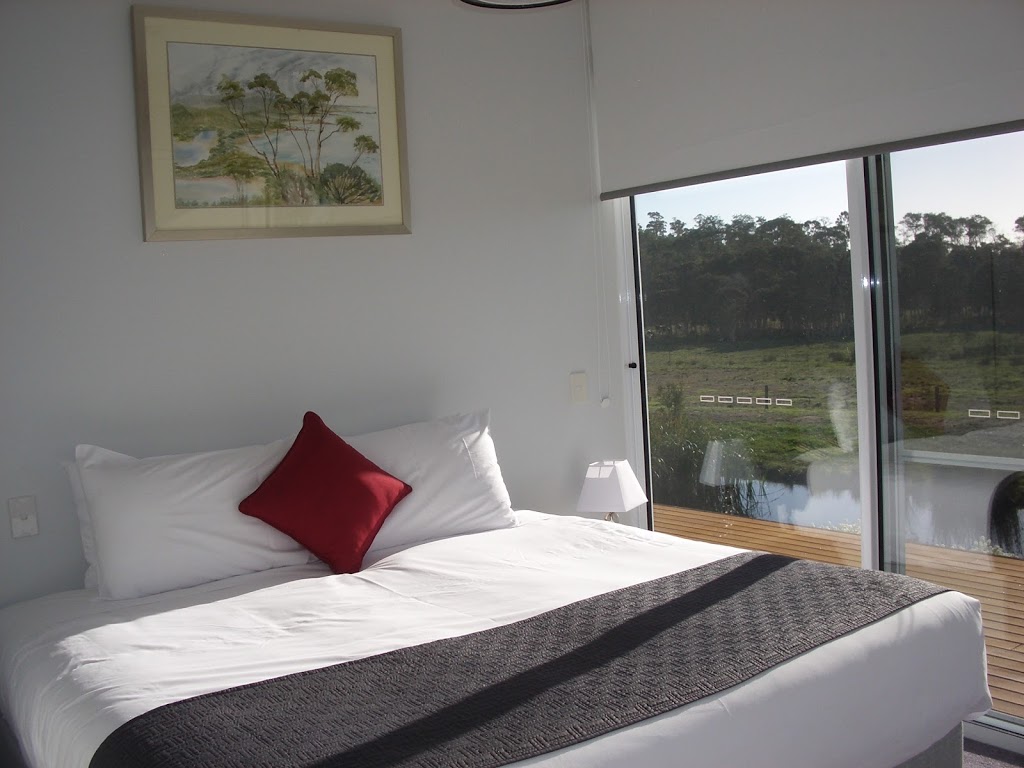 Pelican Point Sanctuary | 170 Binalong Bay Rd, St Helens TAS 7216, Australia | Phone: 0408 469 890