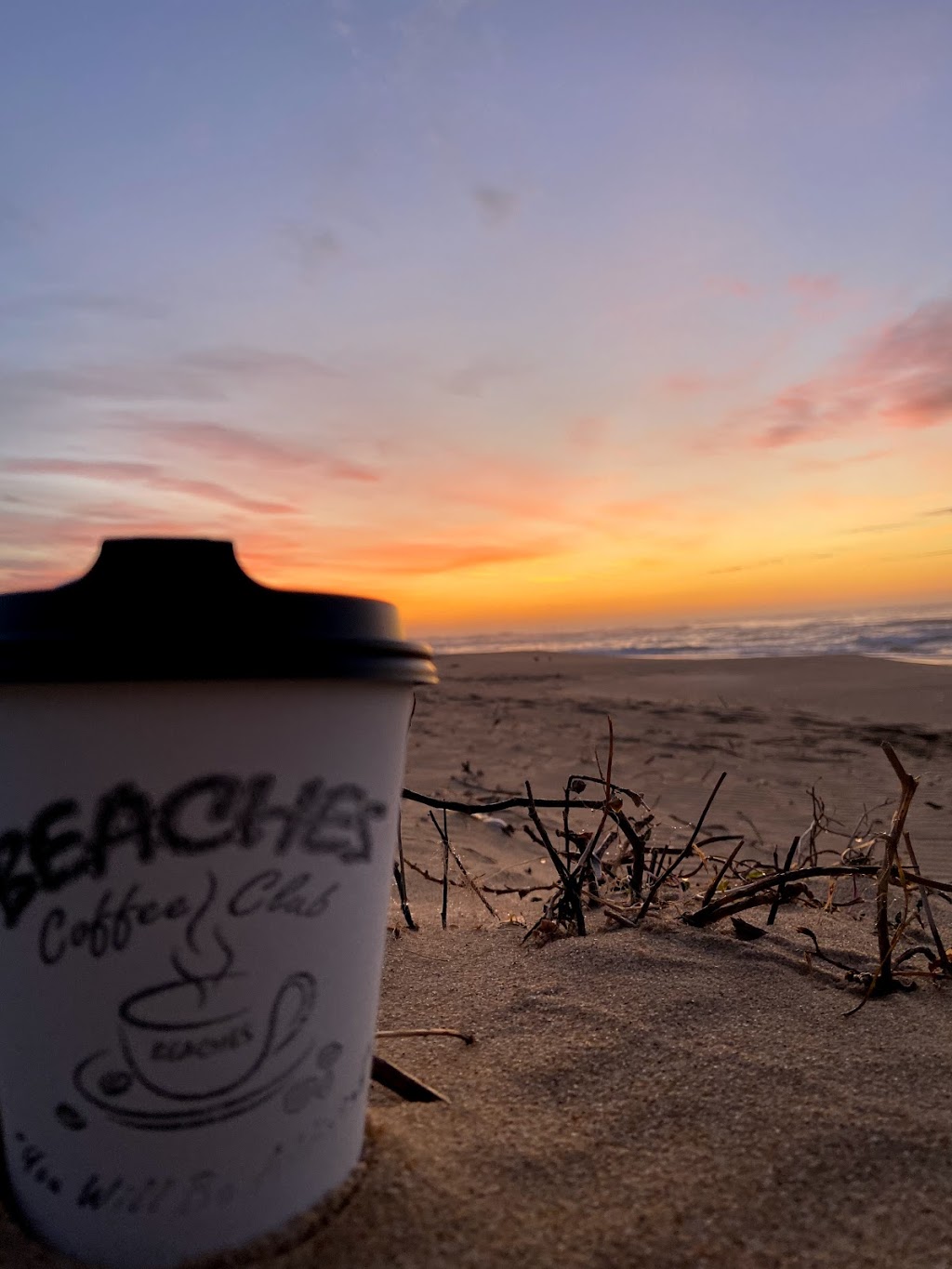 Beaches Coffee Club | 669 Esplanade, Lakes Entrance VIC 3909, Australia | Phone: 0490 467 637
