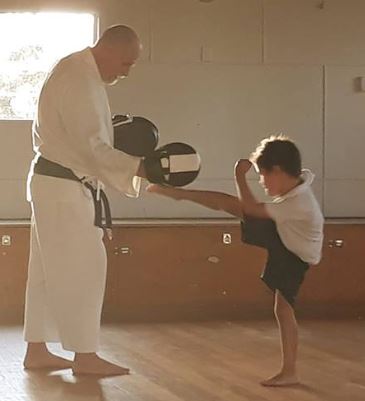 Pullenvale Family Karate Club | health | 302 Grandview Rd, Pullenvale QLD 4069, Australia | 0431048671 OR +61 431 048 671