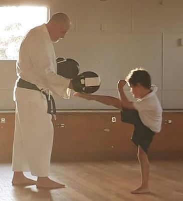 Pullenvale Family Karate Club | 302 Grandview Rd, Pullenvale QLD 4069, Australia | Phone: 0431 048 671