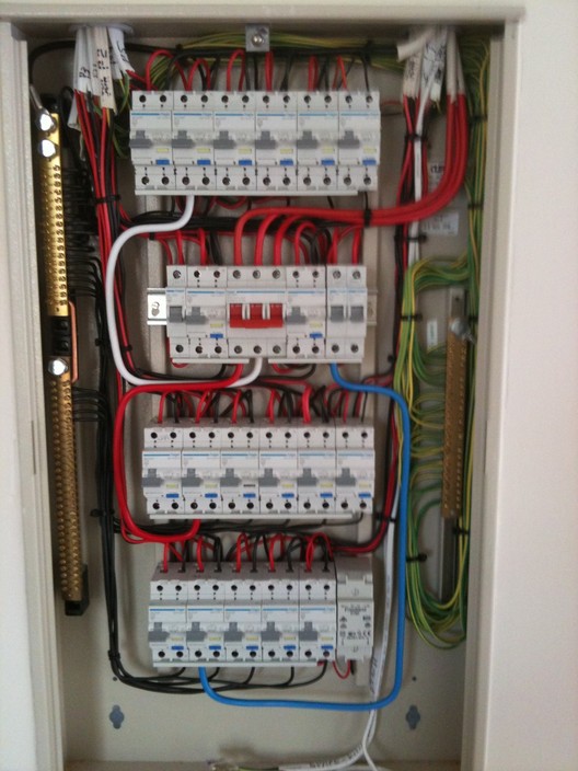 Revamped Electrical | electrician | 9 Freeling Cres, Palmerston ACT 2913, Australia | 0425267675 OR +61 425 267 675
