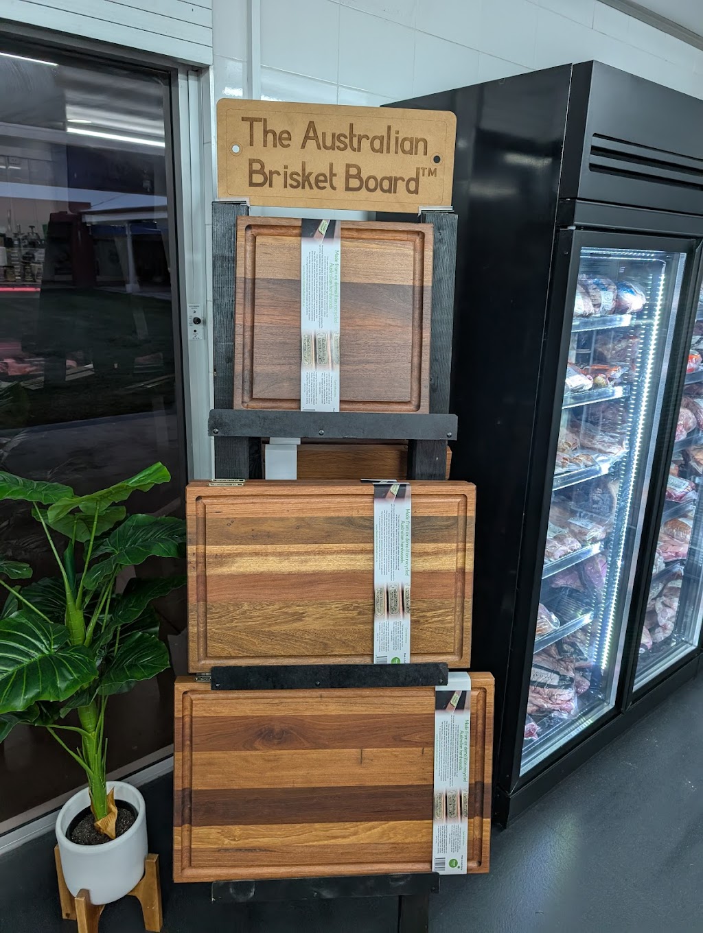 Coalfields Butcher Co | 9 Leichhardt Dr, Middlemount QLD 4746, Australia | Phone: (07) 4884 8100