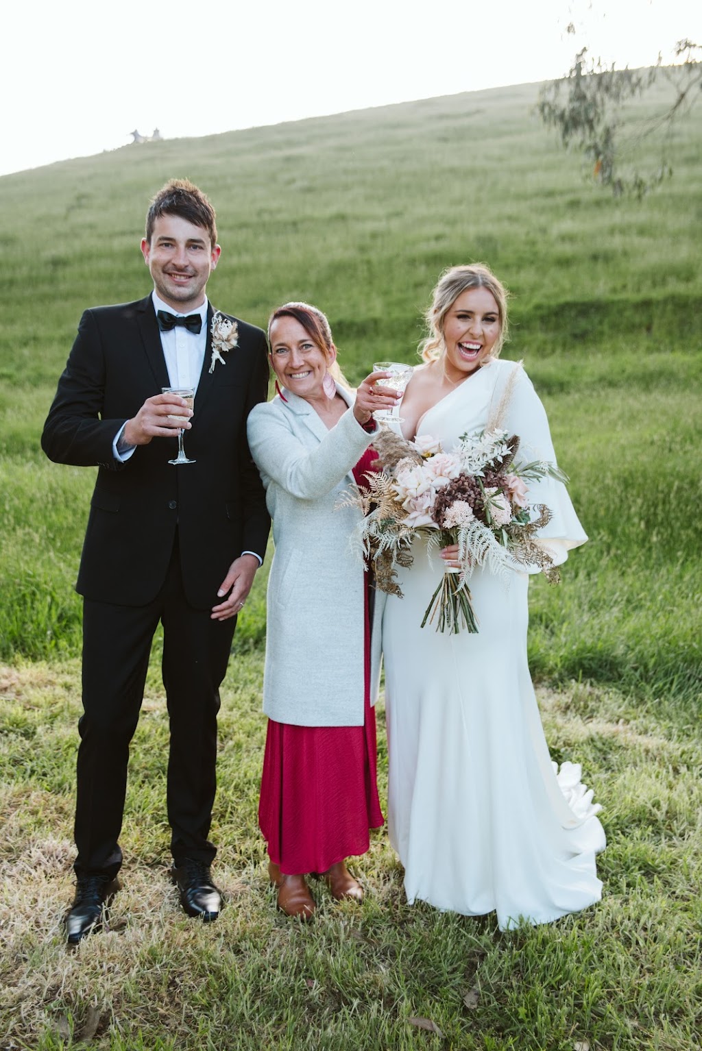 Lisaanne - Celebrant | 22 Roderick Cl, Cowes VIC 3922, Australia | Phone: 0417 298 394