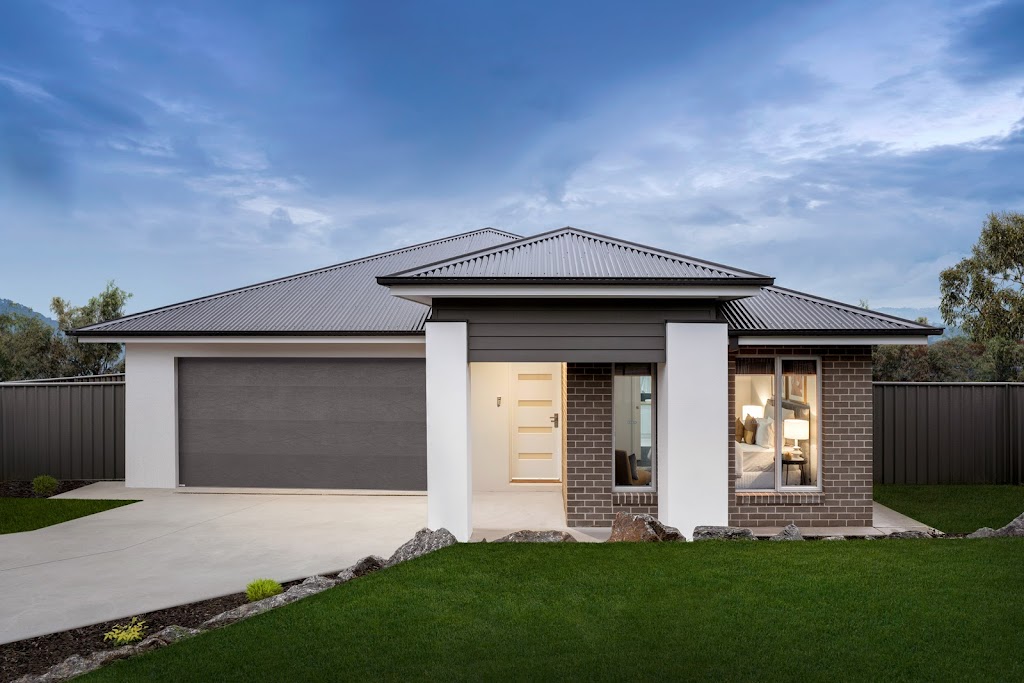 Southern Vale Homes - Kinchington display homes | 134 Streets Rd, Leneva VIC 3691, Australia | Phone: 1300 888 003