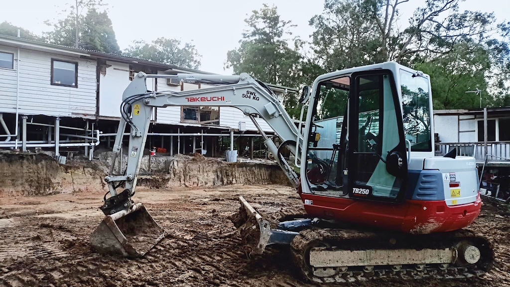 Earth Hire | general contractor | 239 Maroondah Hwy, Chirnside Park VIC 3116, Australia | 0438679977 OR +61 438 679 977