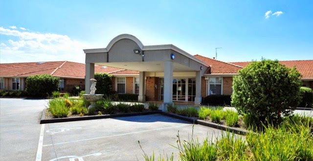 Japara Viewhills Manor Aged Care Home | 111 Reema Blvd, Endeavour Hills VIC 3802, Australia | Phone: (03) 9706 2188