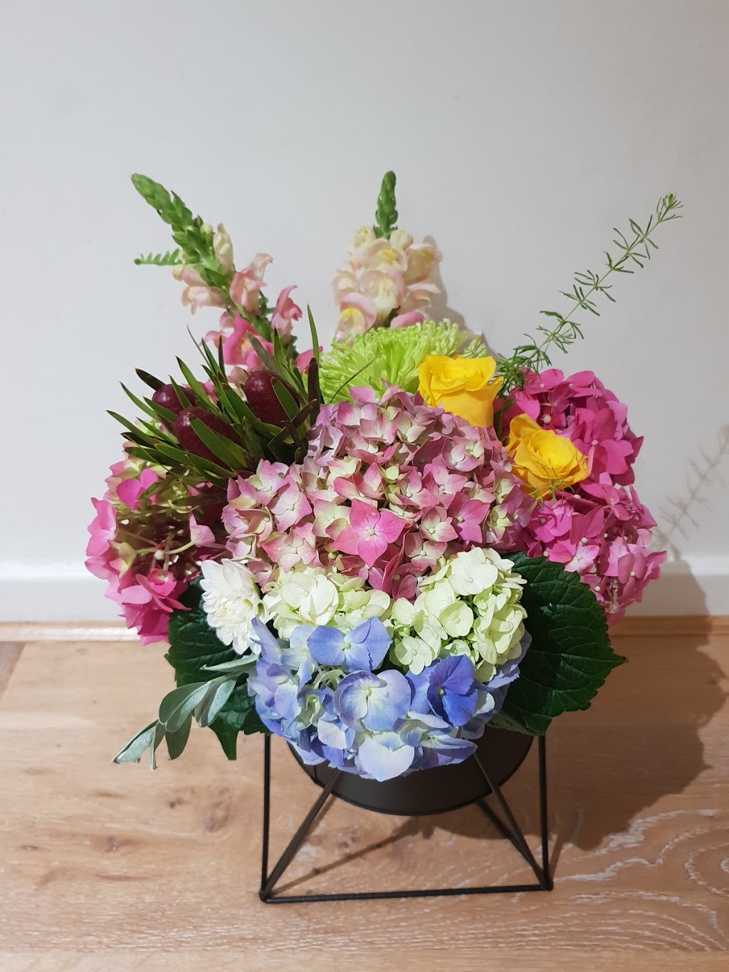 Flower Cottage | florist | 2/87 McCoy St, Booragoon WA 6154, Australia | 0403359932 OR +61 403 359 932