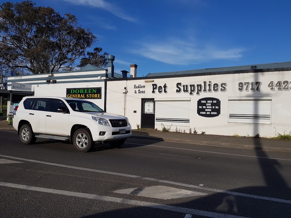 Hadlow and Sons Pet Supplies and Stockfeeds | store | Rear 920 Yan Yean Rd, Doreen VIC 3754, Australia | 0397174421 OR +61 3 9717 4421