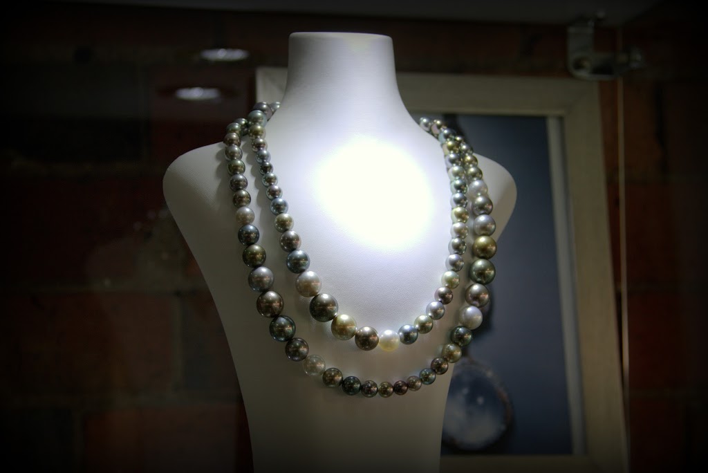 Individual Jewellery | jewelry store | 105 Maling Rd, Canterbury VIC 3126, Australia | 0398302244 OR +61 3 9830 2244