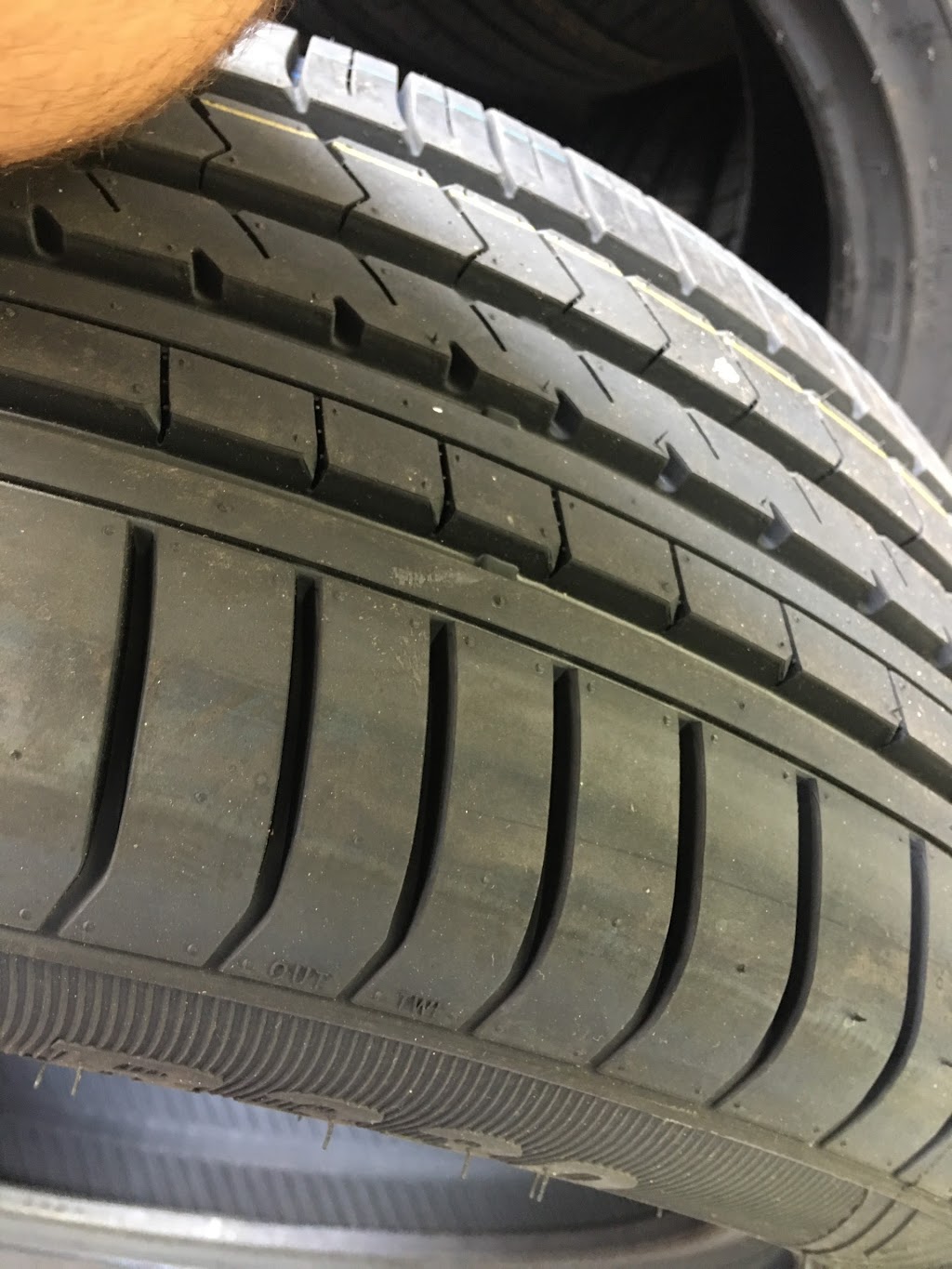 Fairfield Tire & Auto | car repair | 115 Sackville St, Fairfield NSW 2165, Australia | 0432791510 OR +61 432 791 510