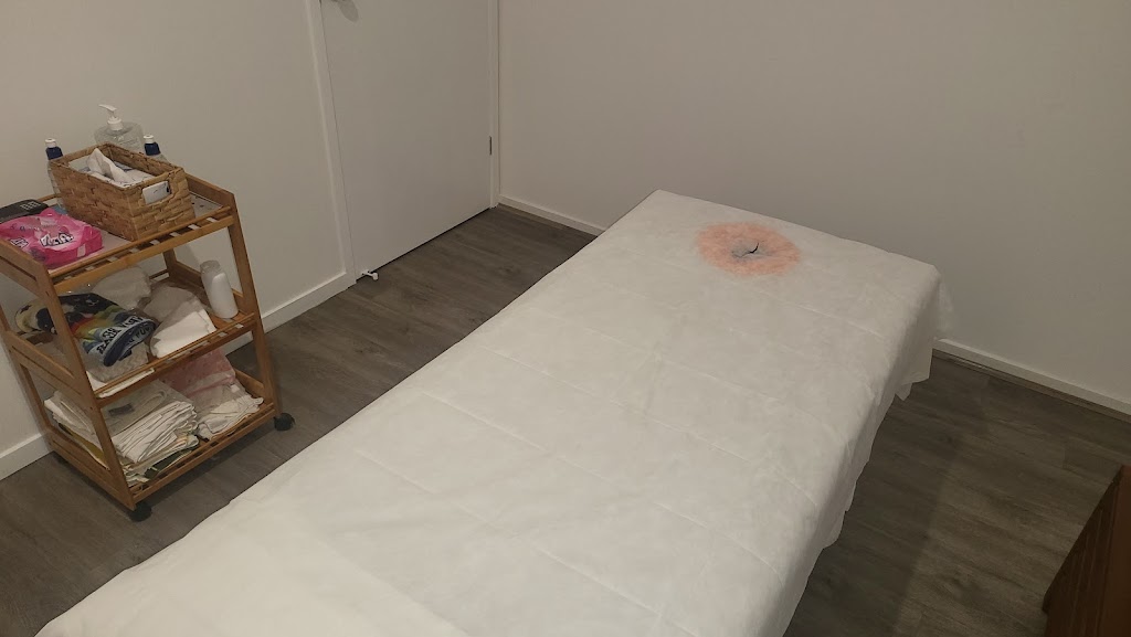 Lotus massage studio Pallara | 28 Atlantic Pl, Pallara QLD 4110, Australia | Phone: 0416 958 868