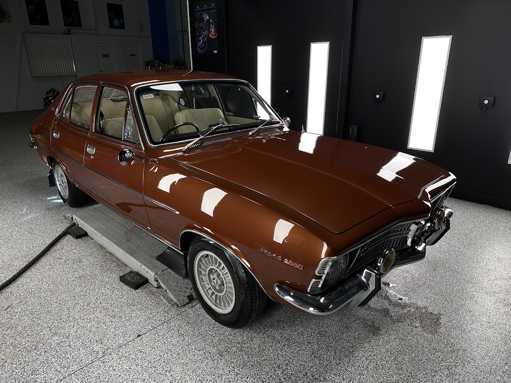 Finesse detailing | 3 Redbank Pl, Picton NSW 2571, Australia | Phone: 0474 132 627