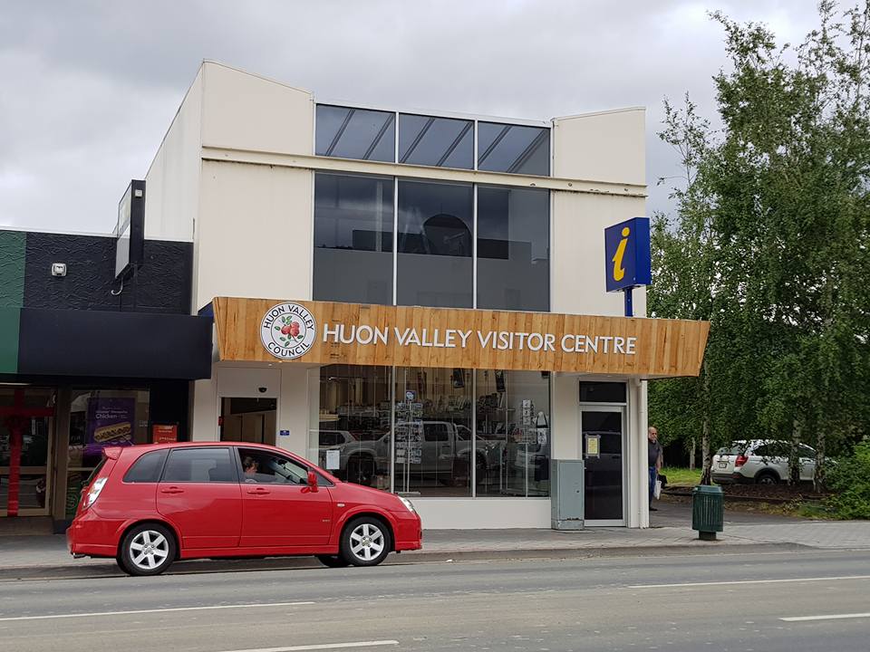 Huon Valley Visitor Centre | travel agency | 23/25 Main St, Huonville TAS 7109, Australia | 0362640326 OR +61 3 6264 0326
