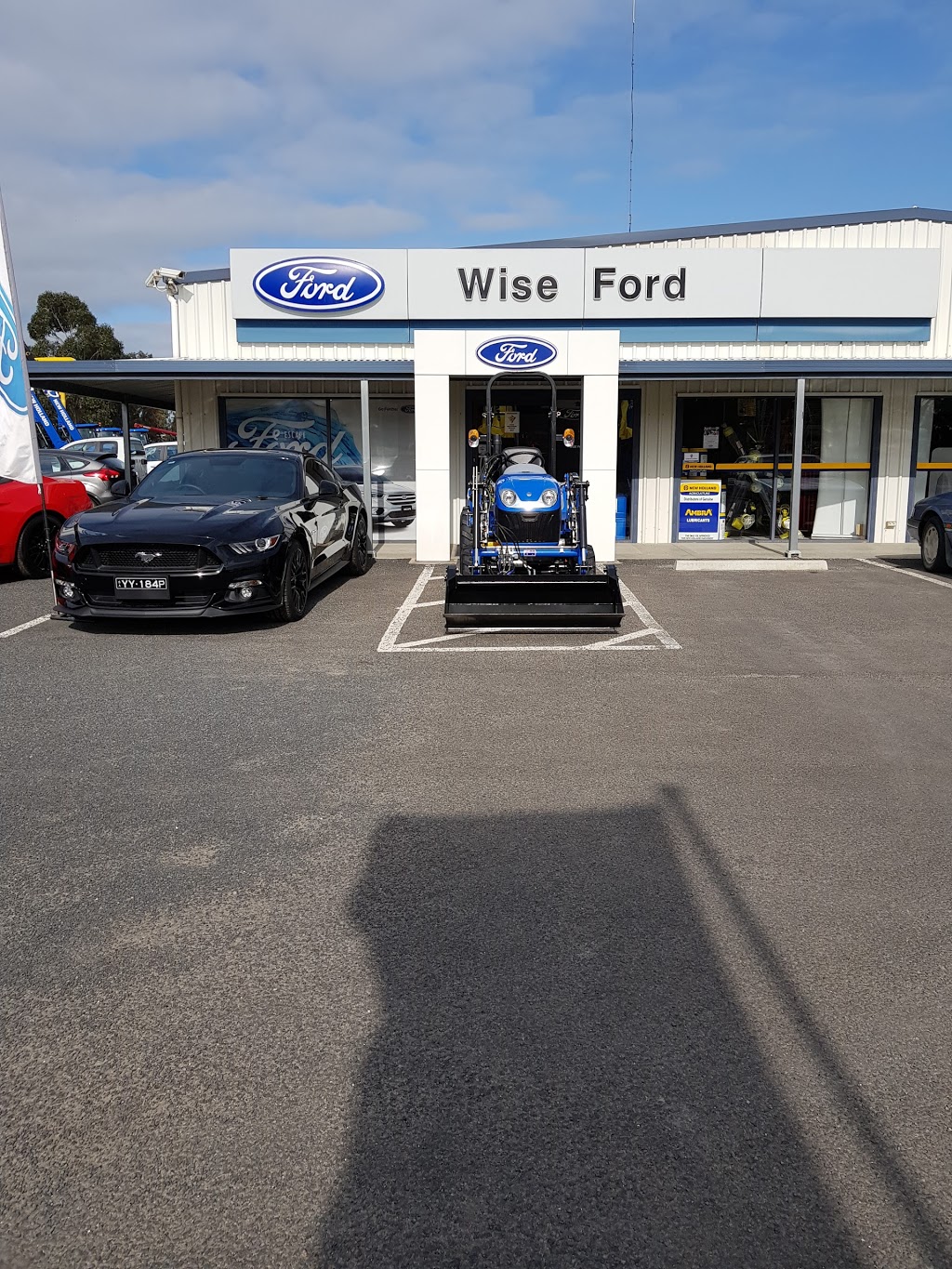 Wise Ford | car dealer | Dukes Hwy &, Ramsay Terrace, Bordertown SA 5268, Australia | 0887520633 OR +61 8 8752 0633