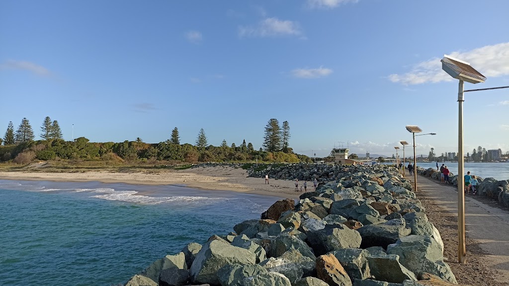 Marine Rescue Forster Tuncurry |  | Breakwall, Dolphin Dr, Forster NSW 2428, Australia | 0265545458 OR +61 2 6554 5458