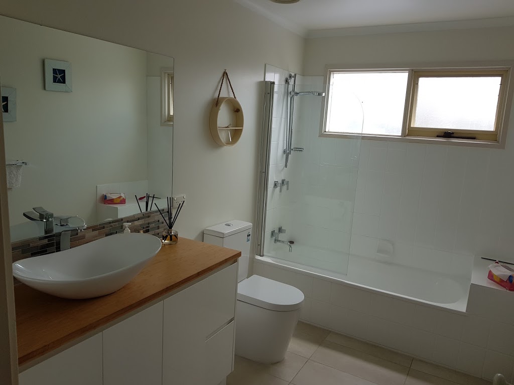 Bluff Cottage Acommodation, St Leonards |  | 4 Bluff Rd, St Leonards VIC 3223, Australia | 0402154643 OR +61 402 154 643