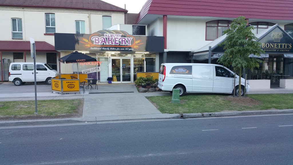 Albury Riverside Bakery | bakery | 406-412 Wodonga Pl, South Albury NSW 2640, Australia | 0260669397 OR +61 2 6066 9397