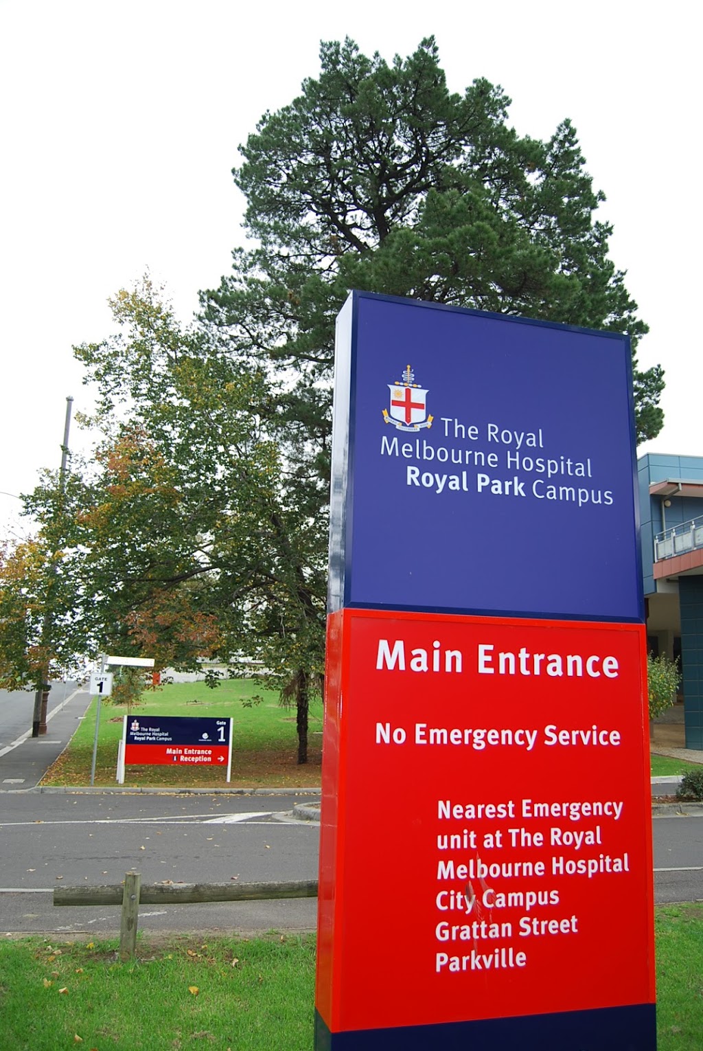 The Royal Melbourne Hospital - Royal Park Campus | hospital | 34-54 Poplar Rd, Parkville VIC 3052, Australia | 0383872000 OR +61 3 8387 2000