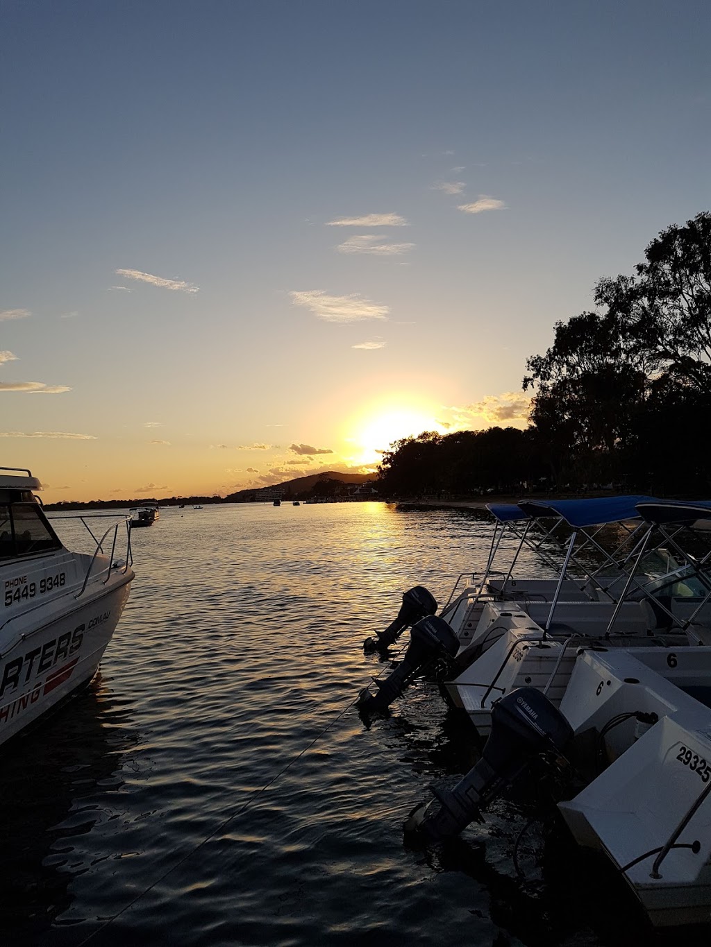 Noosa Watersports & Fishing Charters | travel agency | 256 Gympie Terrace, Noosaville QLD 4566, Australia | 0754499248 OR +61 7 5449 9248