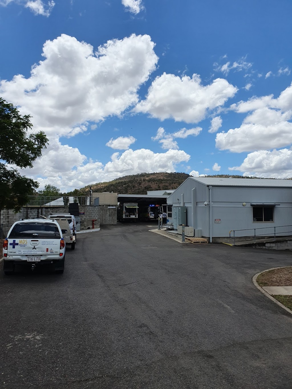 Collinsville Ambulance Station | health | 53 Railway Rd, Collinsville QLD 4804, Australia