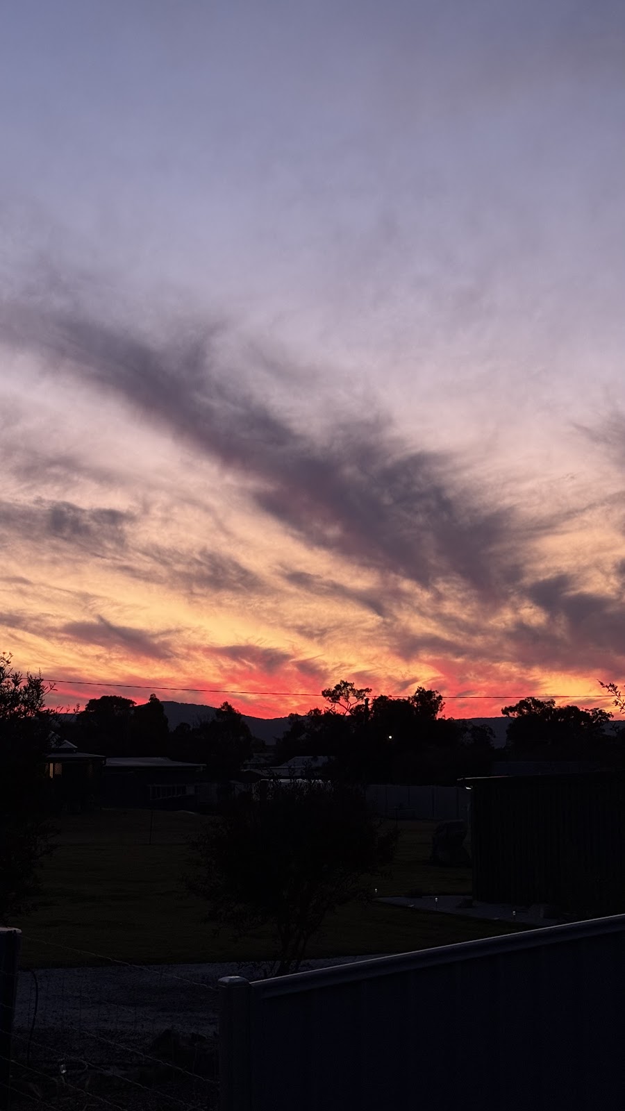 Girra Vista | 2 Barawell St, Wallangarra QLD 4383, Australia | Phone: 0411 129 590