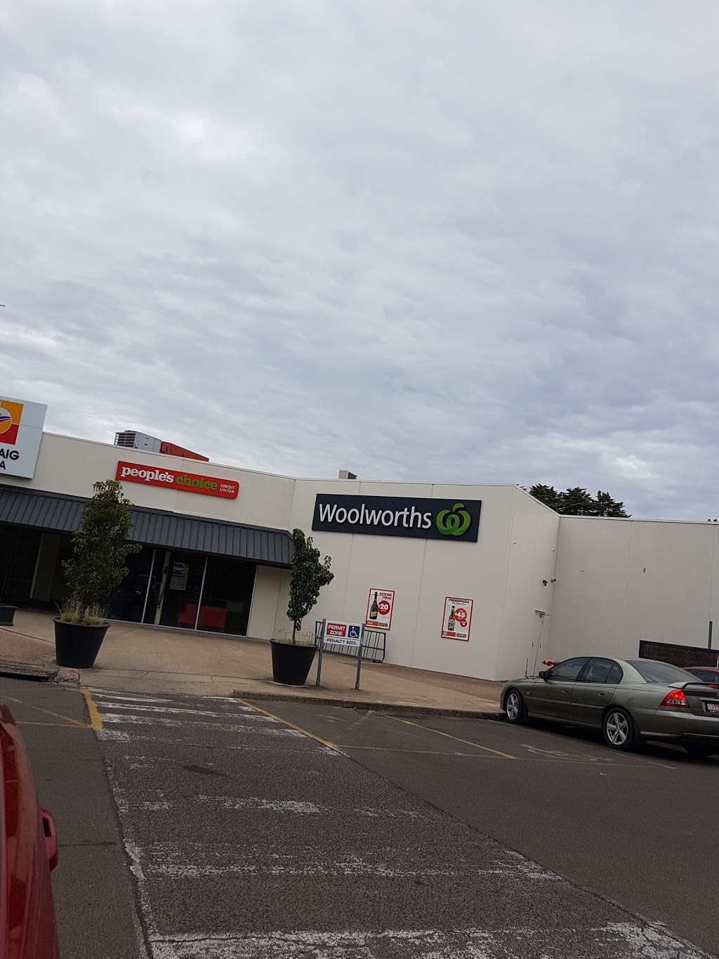 Woolworths Naracoorte | supermarket | 26 Robertson St, Naracoorte SA 5271, Australia | 0887602200 OR +61 8 8760 2200