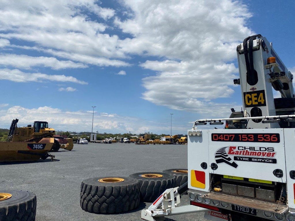 Childs Earthmover Tyre Service | 73 Macaulay Rd, Emerald QLD 4720, Australia | Phone: 0414 796 189