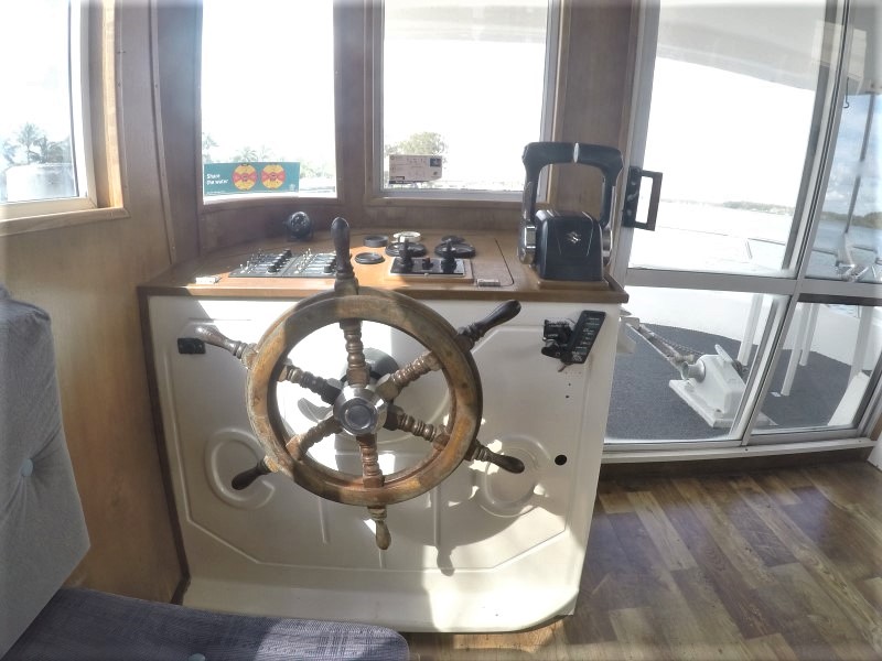 Luxury Afloat House Boat Hire - Lifestyle Holidays |  | Norman Point, Next to Barnacles Cafe & Dolphin Feeding, Tin Can Bay QLD 4580, Australia | 0754864864 OR +61 7 5486 4864