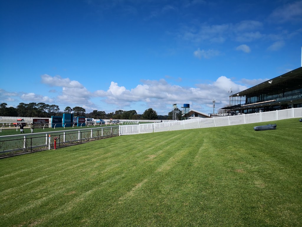 Mornington Racecourse | 320 Racecourse Rd, Mornington VIC 3931, Australia | Phone: (03) 5975 3310