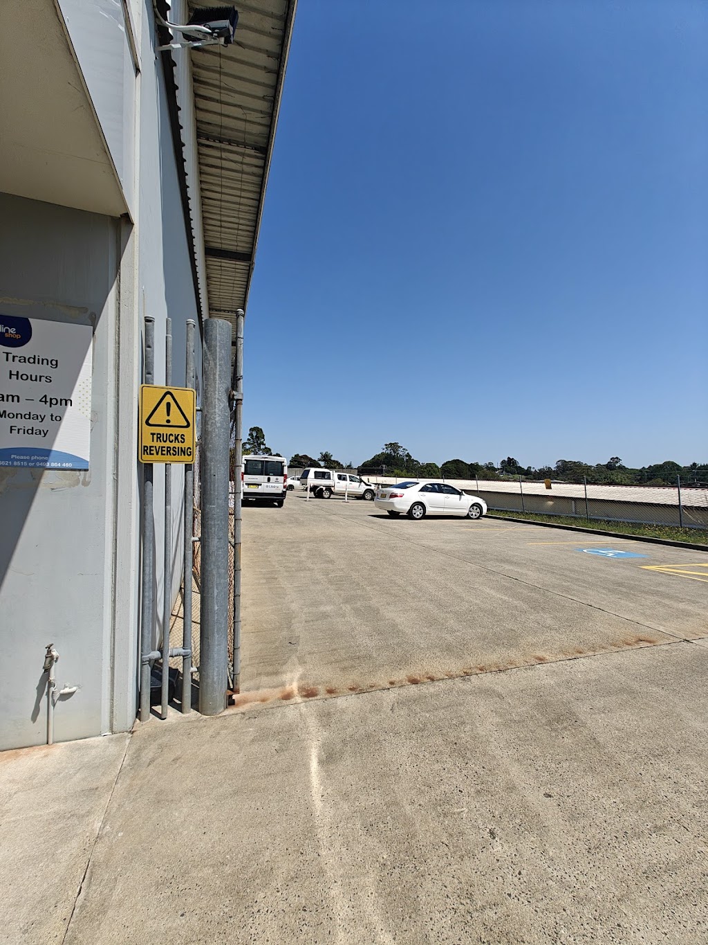 Lifeline Northern Rivers Warehouse and Lifeline Goonellabah Shop | 29 Lancaster Dr, Goonellabah NSW 2480, Australia | Phone: 0493 864 460