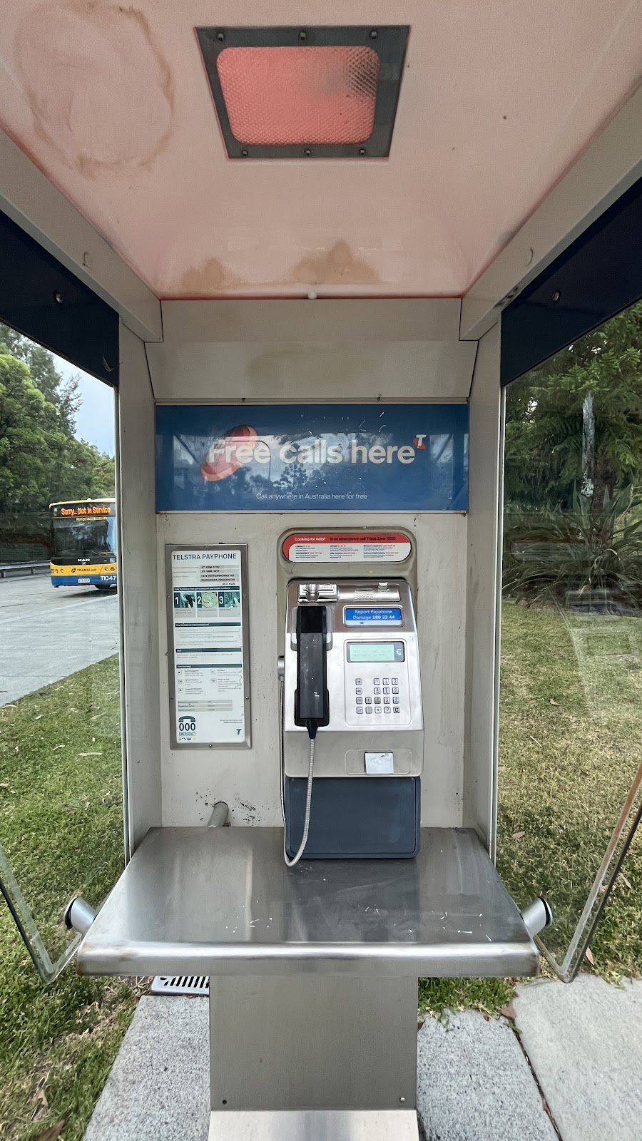 Telstra Payphone | 1370 Waterworks Rd, Enoggera Reservoir QLD 4520, Australia | Phone: 1800 011 433