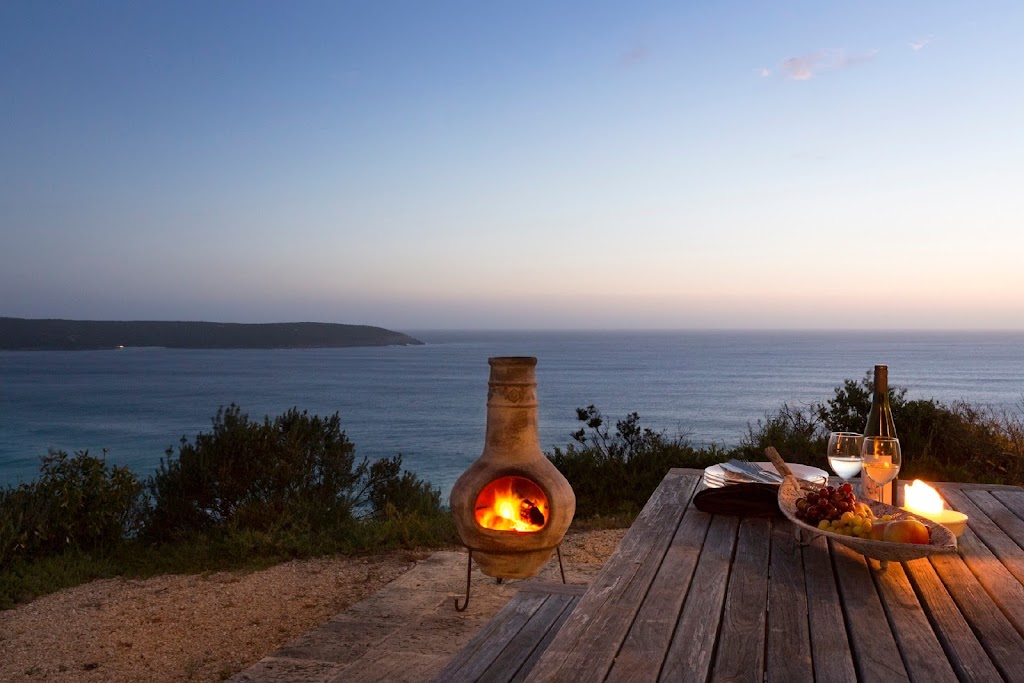 Lejano Bremer Bay | Black Rocks Rd, Bremer Bay WA 6338, Australia | Phone: 0410 811 803