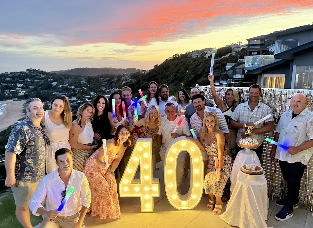 Whale Watch Special events and Holiday Rent | 21 Norma Rd, Palm Beach NSW 2108, Australia | Phone: 0447 014 011