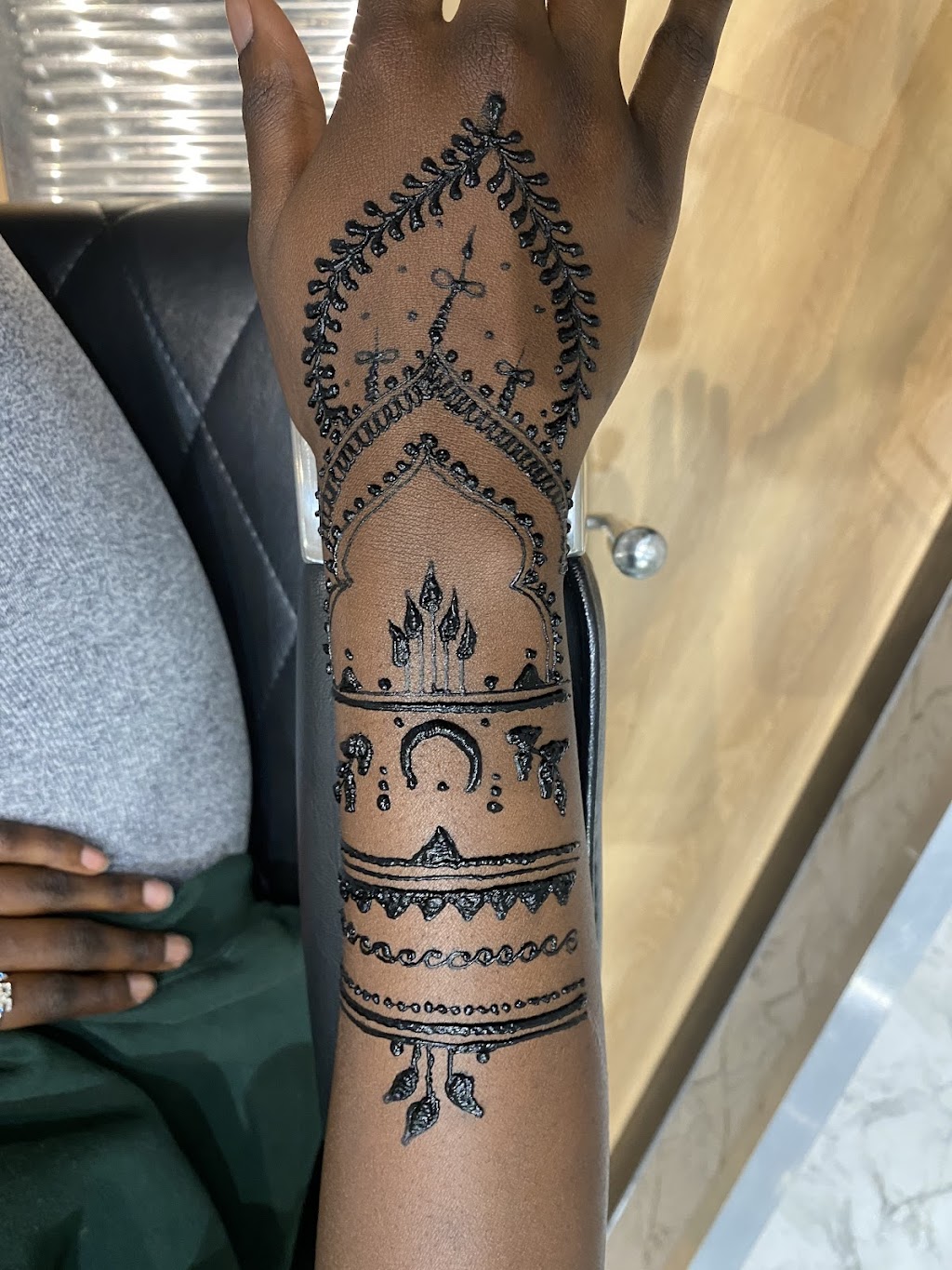 Fabulous Beauty | Gillies street, stockland shopping centre, Shop/060 A Norman St, Wendouree VIC 3355, Australia | Phone: (03) 4310 7904