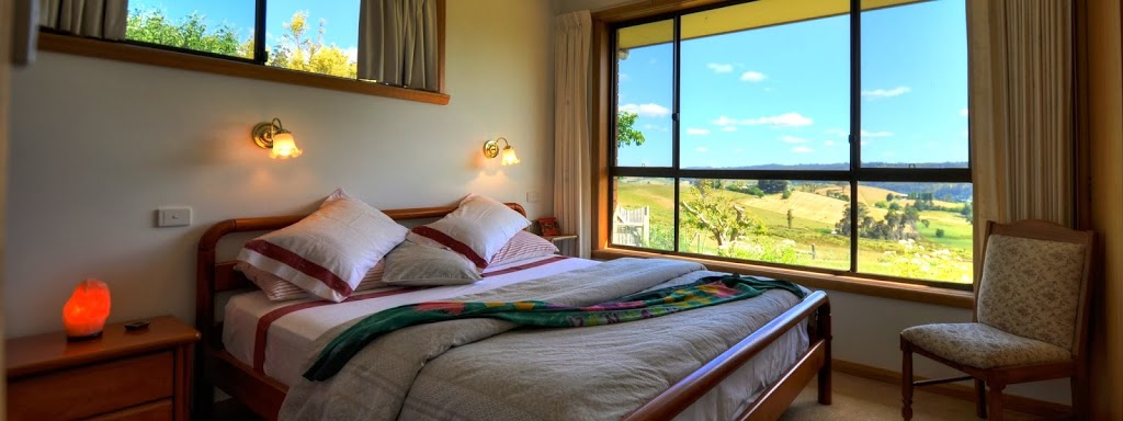 Plovers Ridge Country Retreat | 132 Lalla Rd, Lilydale TAS 7268, Australia | Phone: (03) 6395 1102