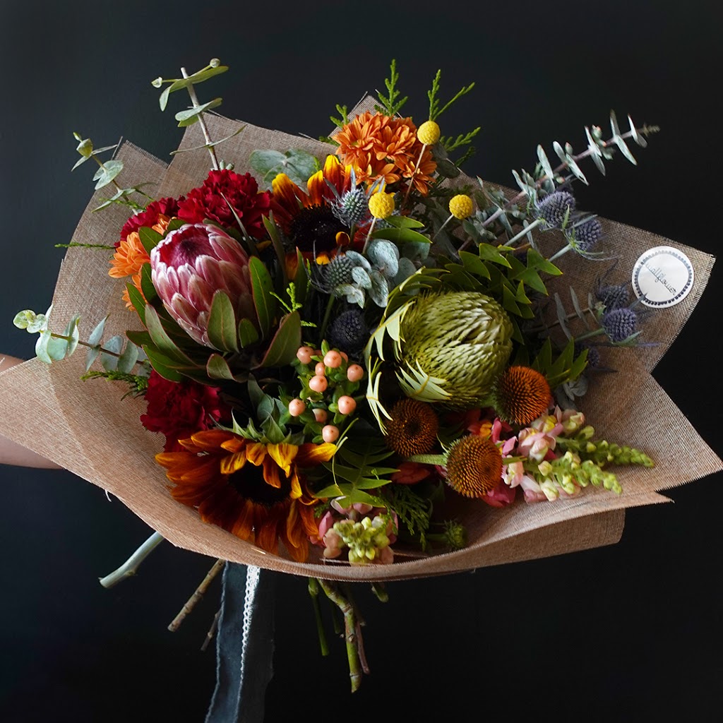 Wallflower Floral Design - Wedding & Bridal Florist | florist | 121 Deagon St, Sandgate QLD 4017, Australia | 0434107898 OR +61 434 107 898