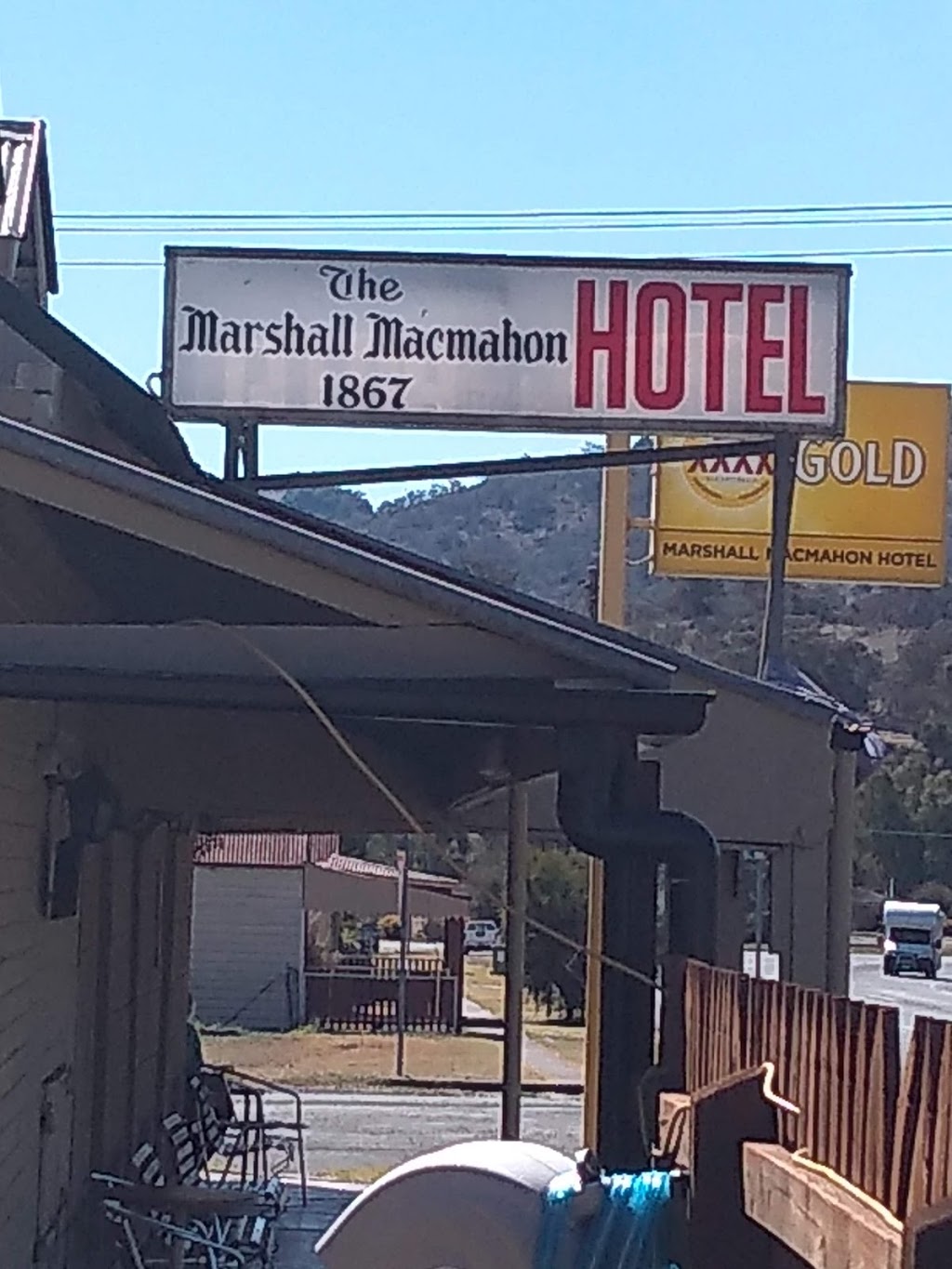 the MARSHALL MACMAHON HOTEL | bar | LOT 7012 New England Hwy, Wallabadah NSW 2343, Australia | 0267465508 OR +61 2 6746 5508